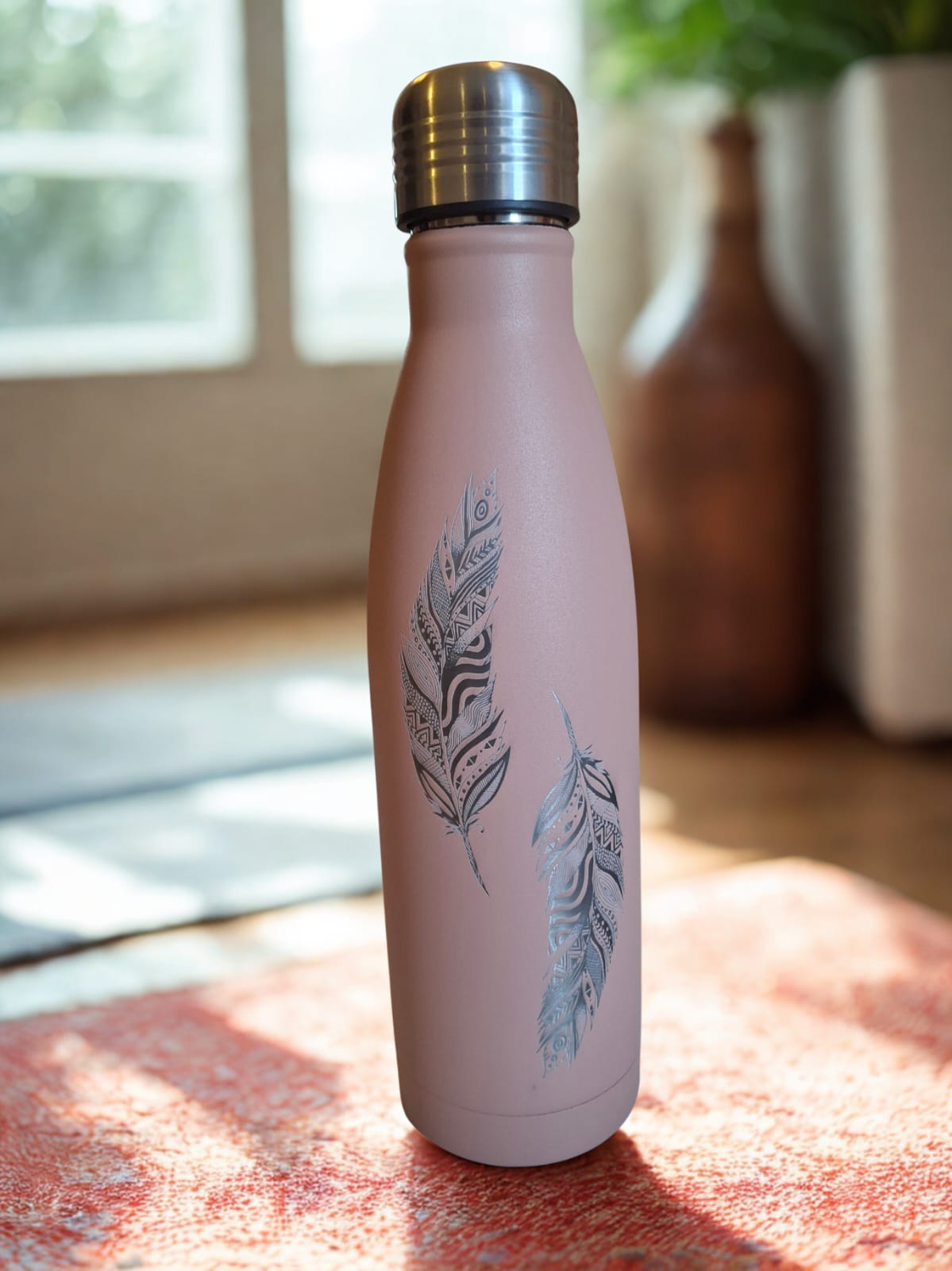 Insulated water bottle with image