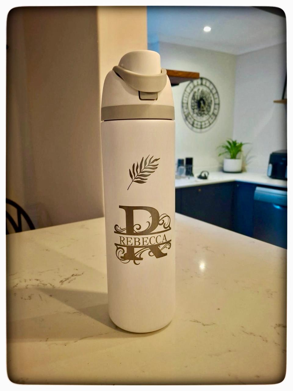 Insulated water bottle with personalisation